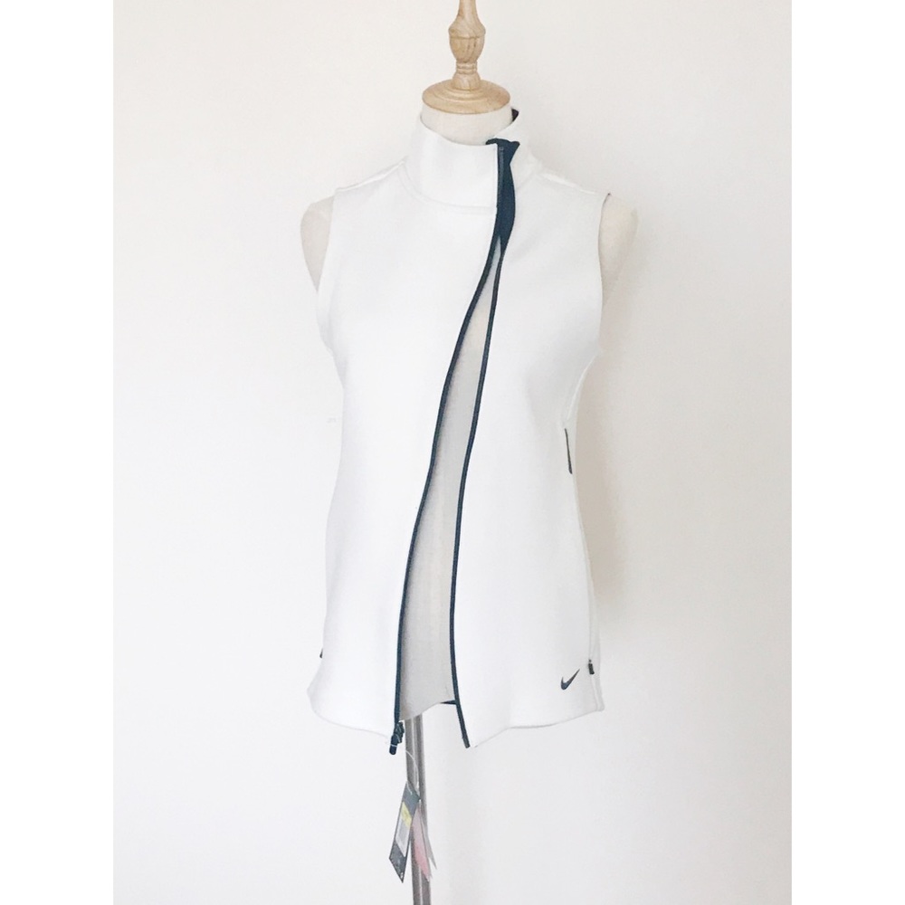 Nike Women's Therma-Sphere Max Training Vest - Picture 4 of 8